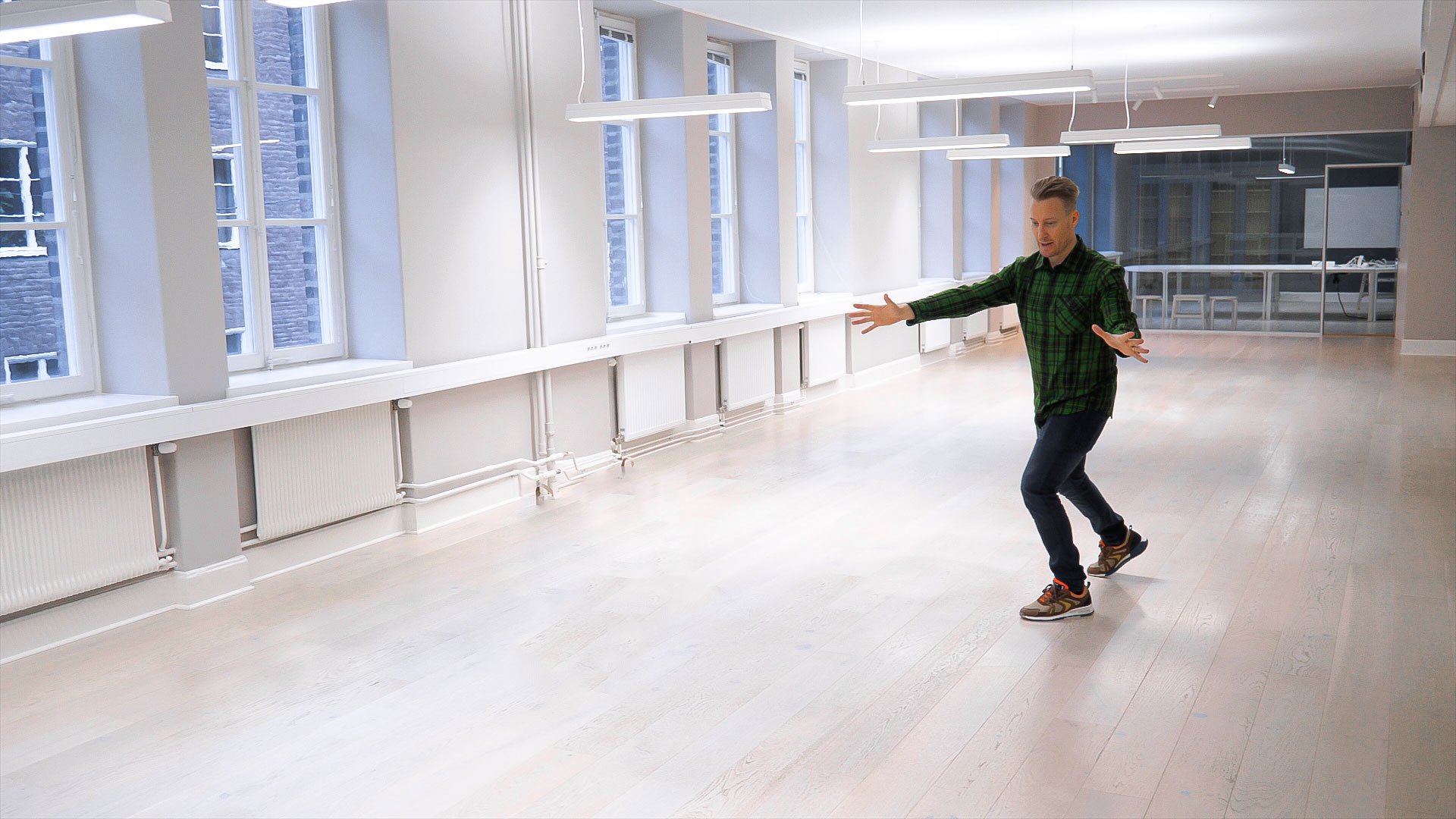 iGoMoon office move in
