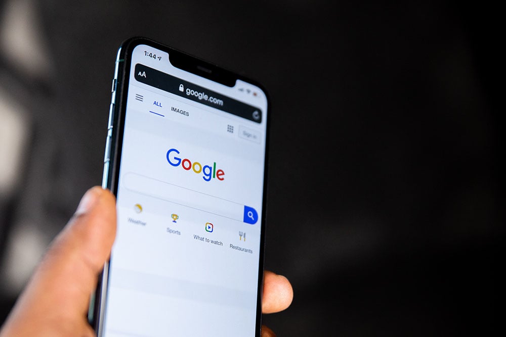 Google search bar open on cell phone 